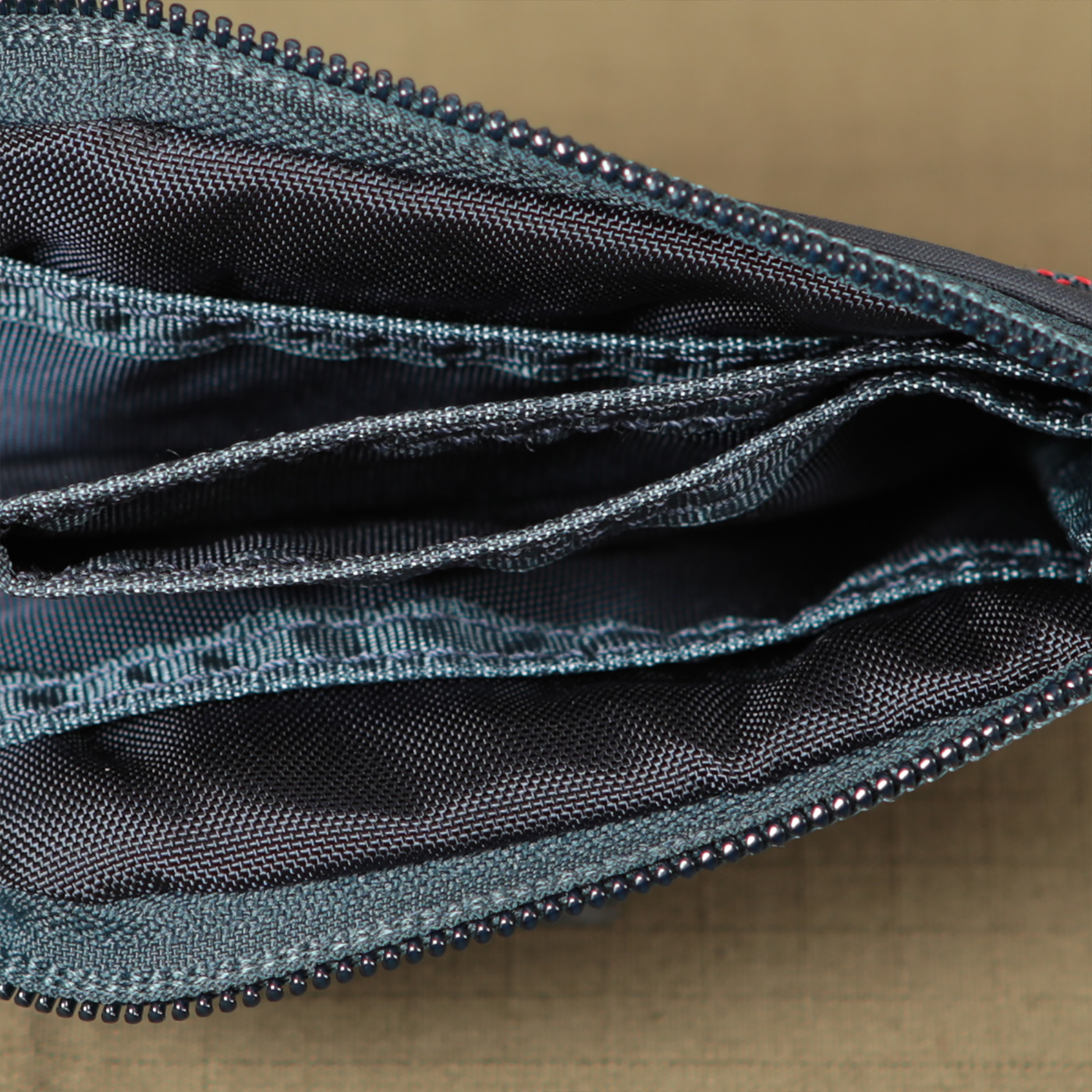 BRIEFING COIN PURSE MW NAVY FREE