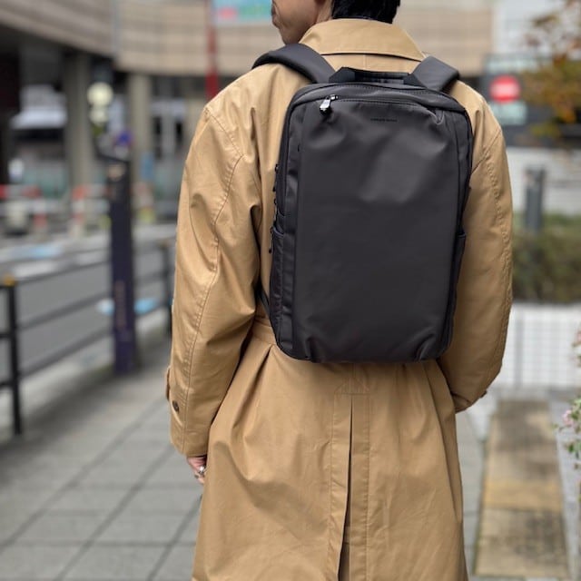 【COMPLETE WORKS】【LIGHTシリーズ】【リュック】【D.GRY】【CWD-022】 グレー