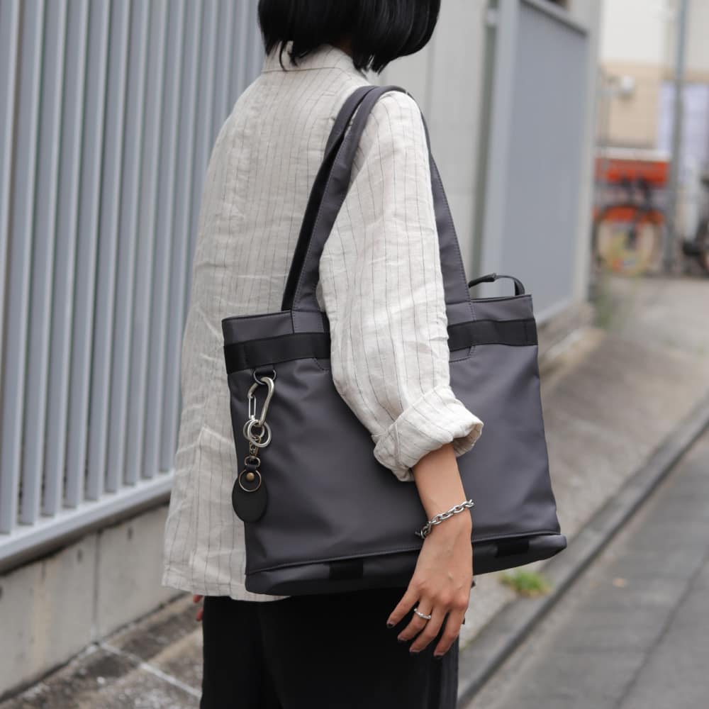 【COMPLETE WORKS】LIGHTシリーズ トートバッグ CWD-035 【GRAY】