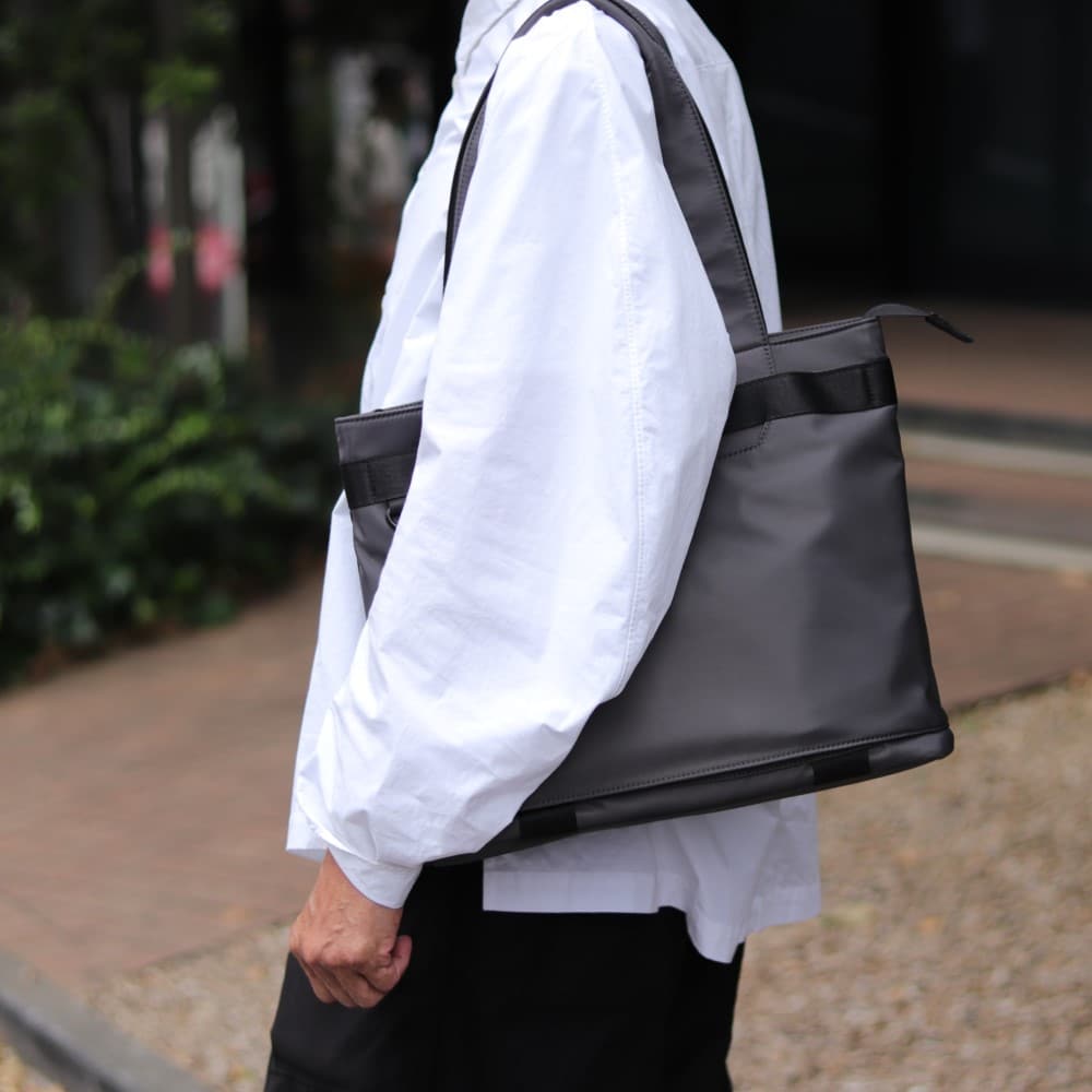 【COMPLETE WORKS】LIGHTシリーズ トートバッグ CWD-035 【GRAY】