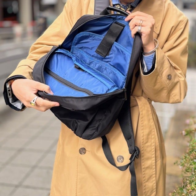 【COMPLETE WORKS】【LIGHTシリーズ】【リュック】【D.GRY】【CWD-022】 グレー