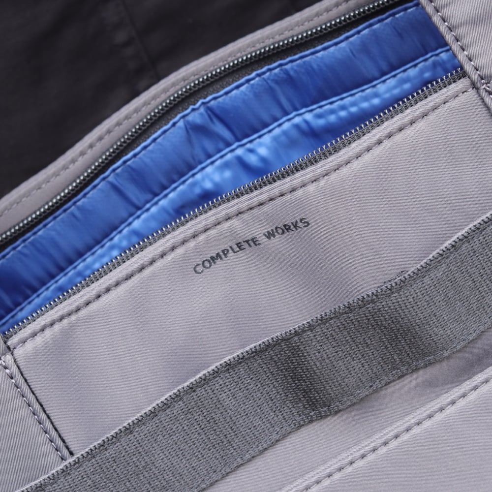 【COMPLETE WORKS】LIGHTシリーズ トートバッグ CWD-035 【GRAY】