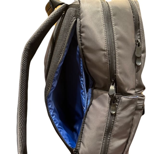 【COMPLETE WORKS】【LIGHTシリーズ】【リュック】【D.GRY】【CWD-023】 グレー