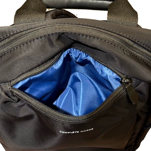 【COMPLETE WORKS】【LIGHTシリーズ】【リュック】【BLACK】【CWD-022】 ブラック