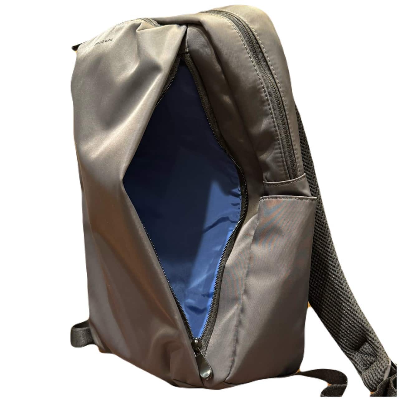 【COMPLETE WORKS】【LIGHTシリーズ】【リュック】【D.GRY】【CWD-022】 グレー