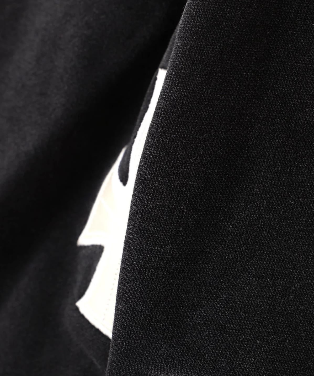 UNKNOWN LONDON 26aw "Exclusive Leather Cross Buggy Shorts" White White S