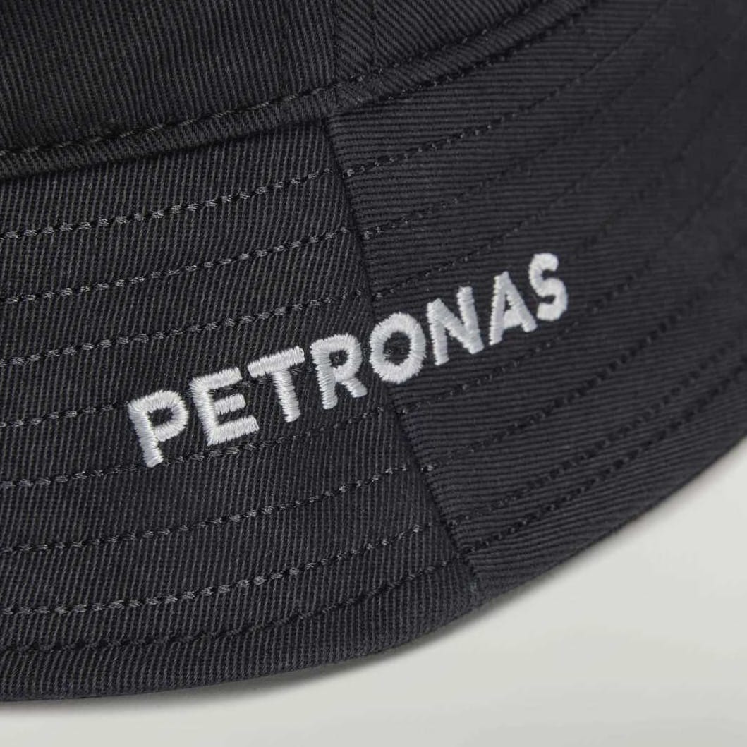 Y-3 MERCEDES - AMG PETRONAS FORMULA 1 TEAM 26ss "Bucket Hat" Black One Size