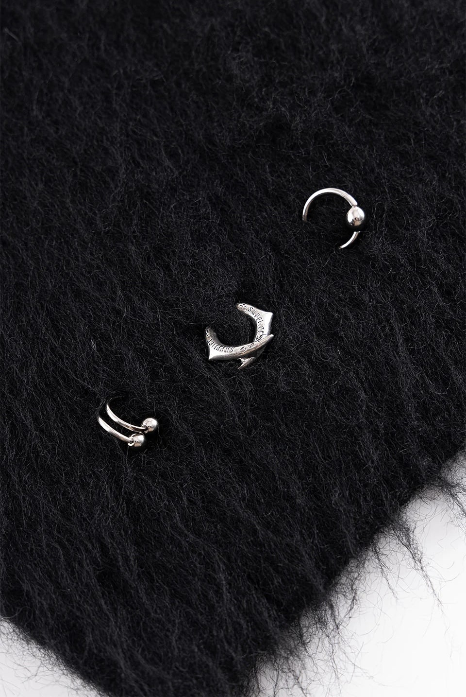 SUPPLIER 25aw "Tribal Cross Pierced Shaggy Knit" Black Black M