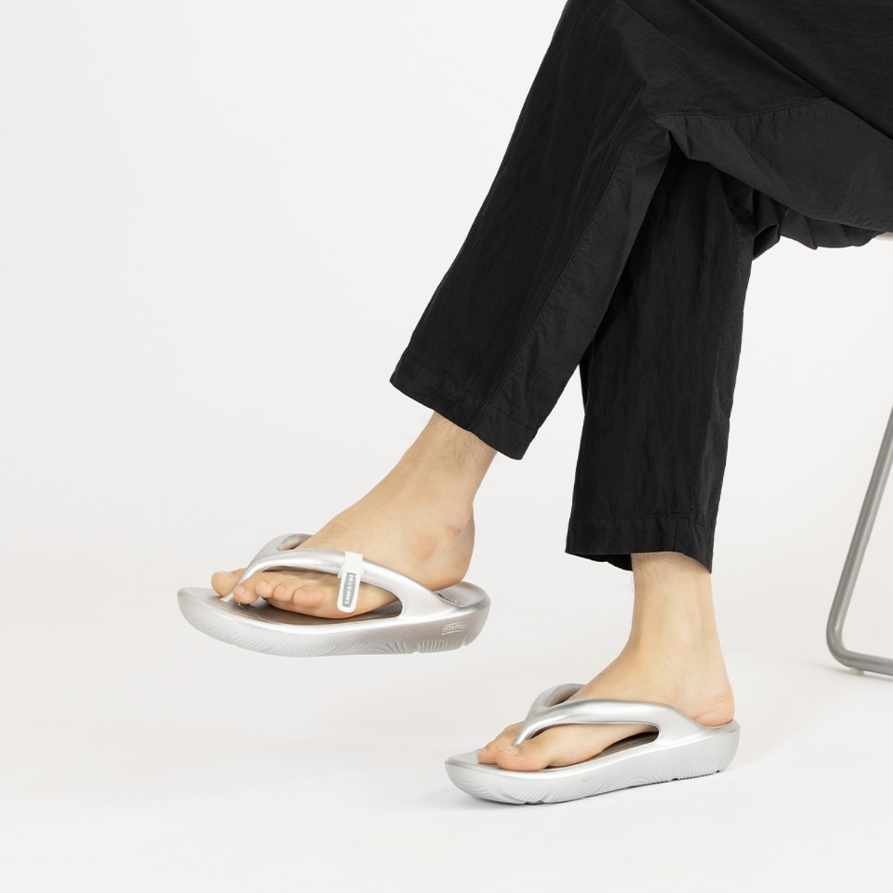 TAW&TOE 25ss "Zerovity Flip Flop OG" Silver Silver M(25cm)