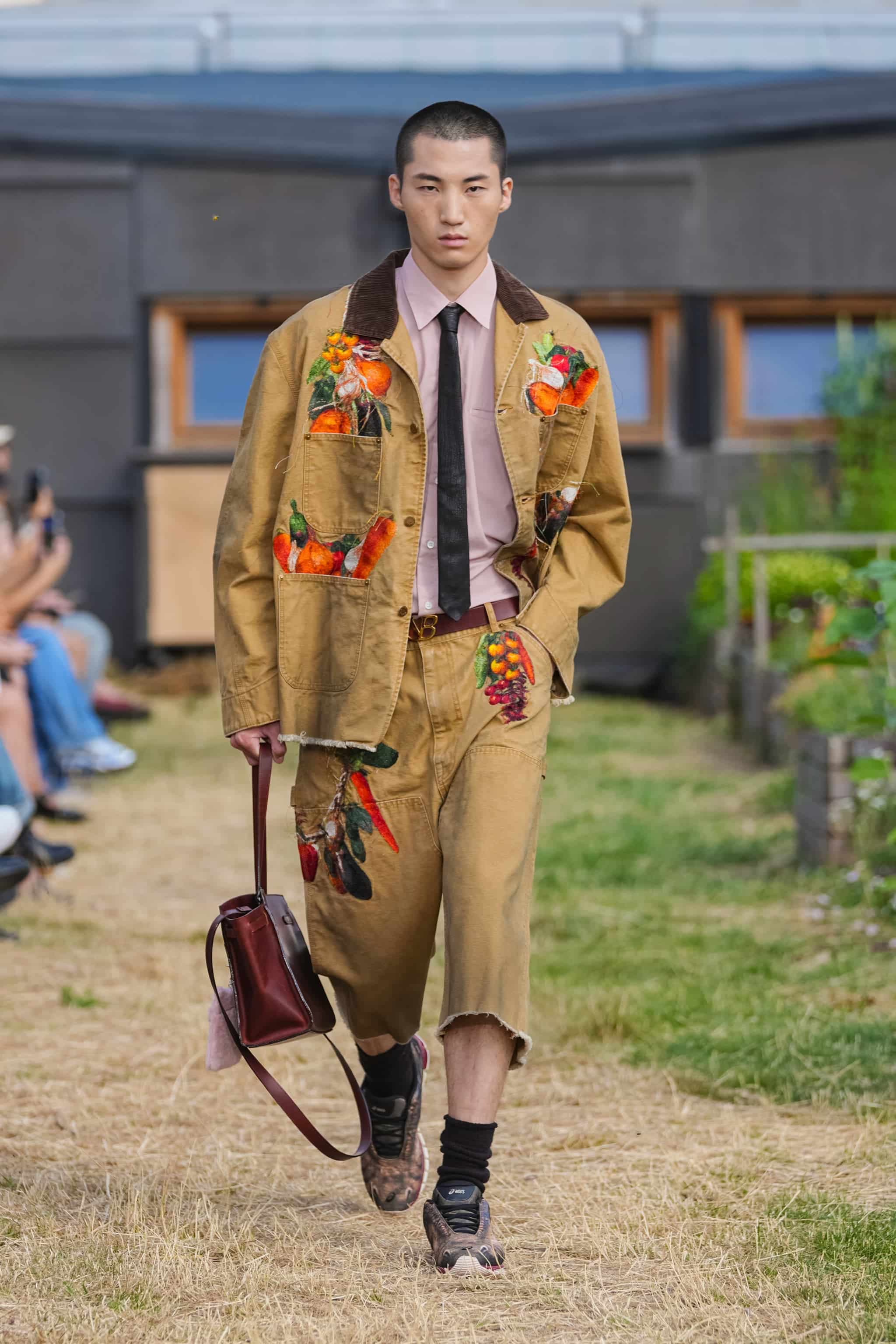 doublet 26ss "VEGETABLE EMBROIDERY CUT-OFF PANTS" Black Black S