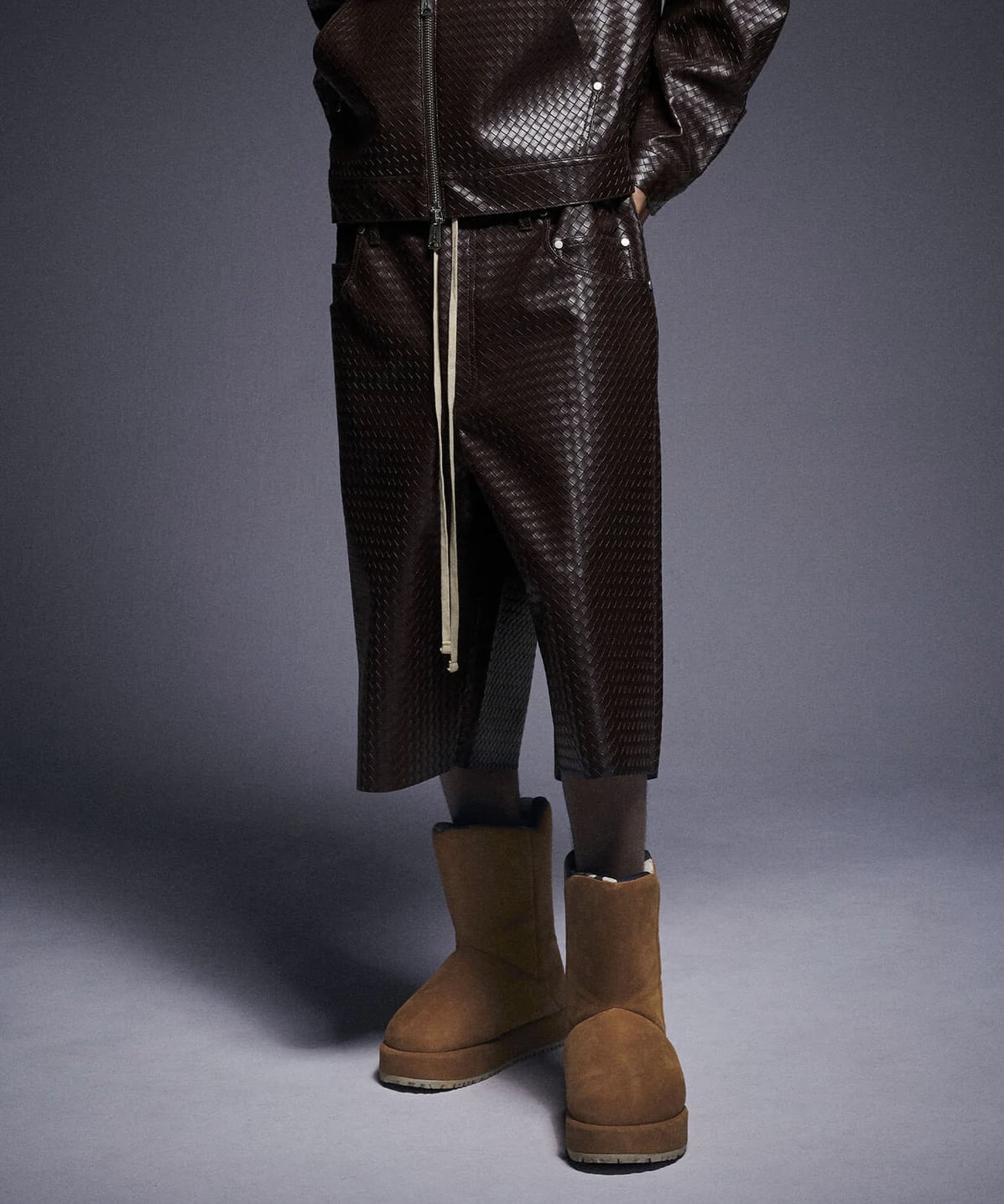 Danke Schon 26ss "Woven Faux Leather Shorts" Brown Brown M