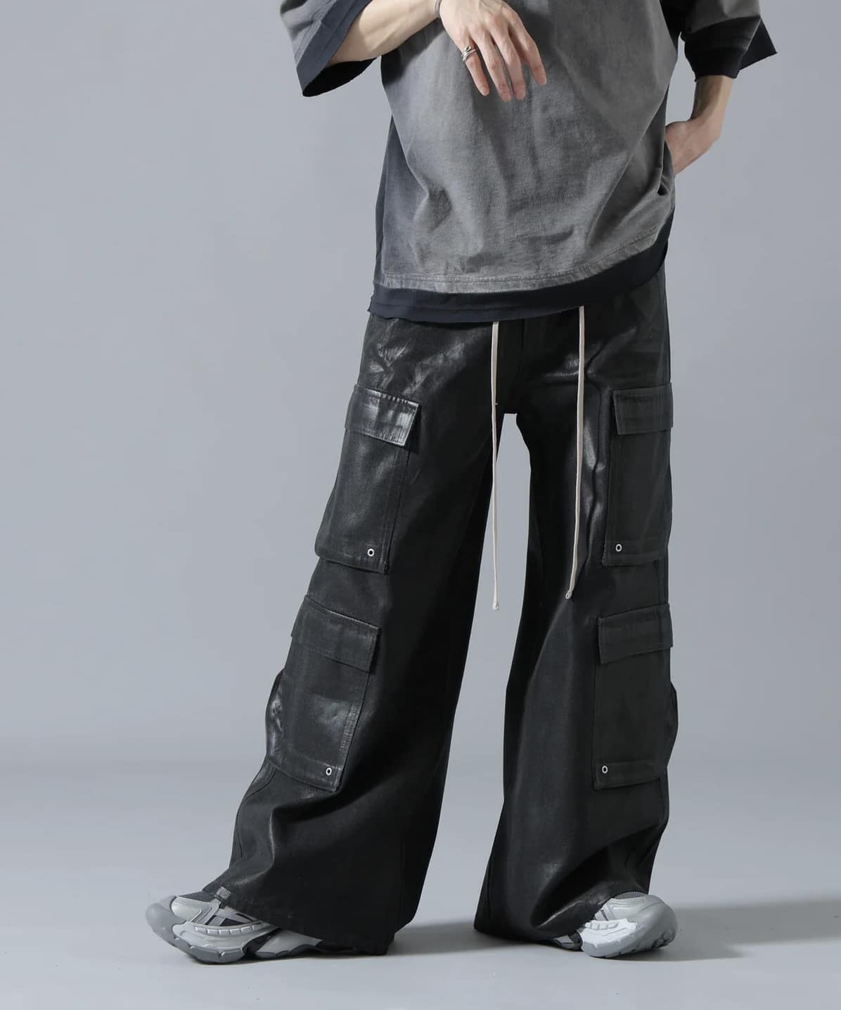 Danke Schon 26ss "11oz Rabber Coated Flare Cargo Pants" Black S