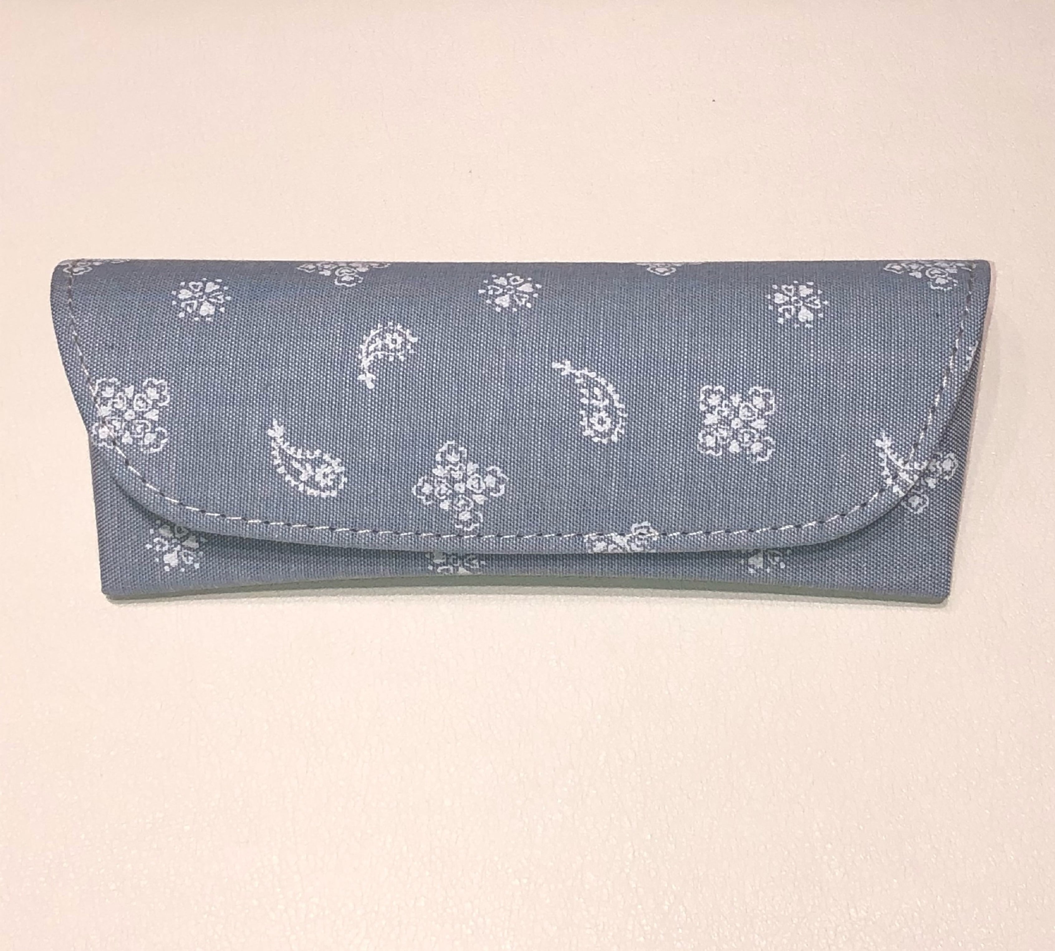 ペイズリー柄のメガネケース | Iwaki別注 M-DUNGARE LIGHT BLUE ONE SIZE