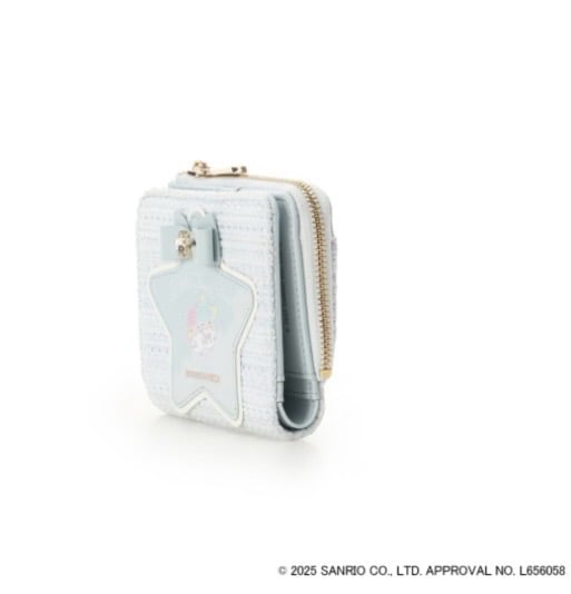 『リトルツインスターズ』（キキ＆ララ）折財布 ライトブルー