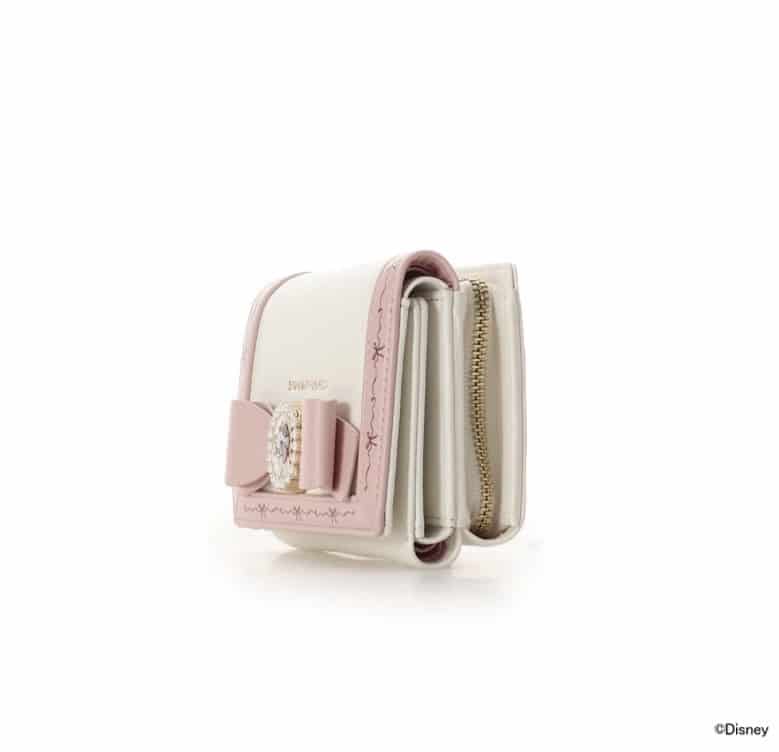 『おしゃれキャット』「マリー」コレクション　折財布【ホワイト】 ホワイト