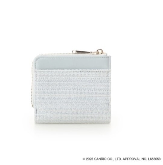 『リトルツインスターズ』（キキ＆ララ）折財布 ライトブルー