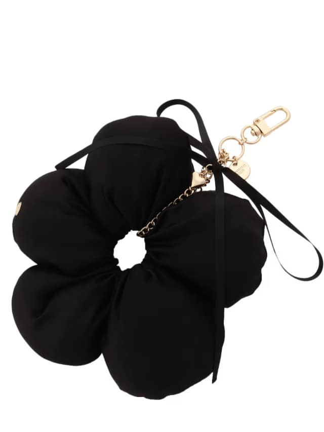 専用❤︎パステルカラー×ブラック❤︎チャーム付きボリュームシュシュ フラワーシュシュチャーム【ブラック】(ブラック)｜ サマンサベガ
