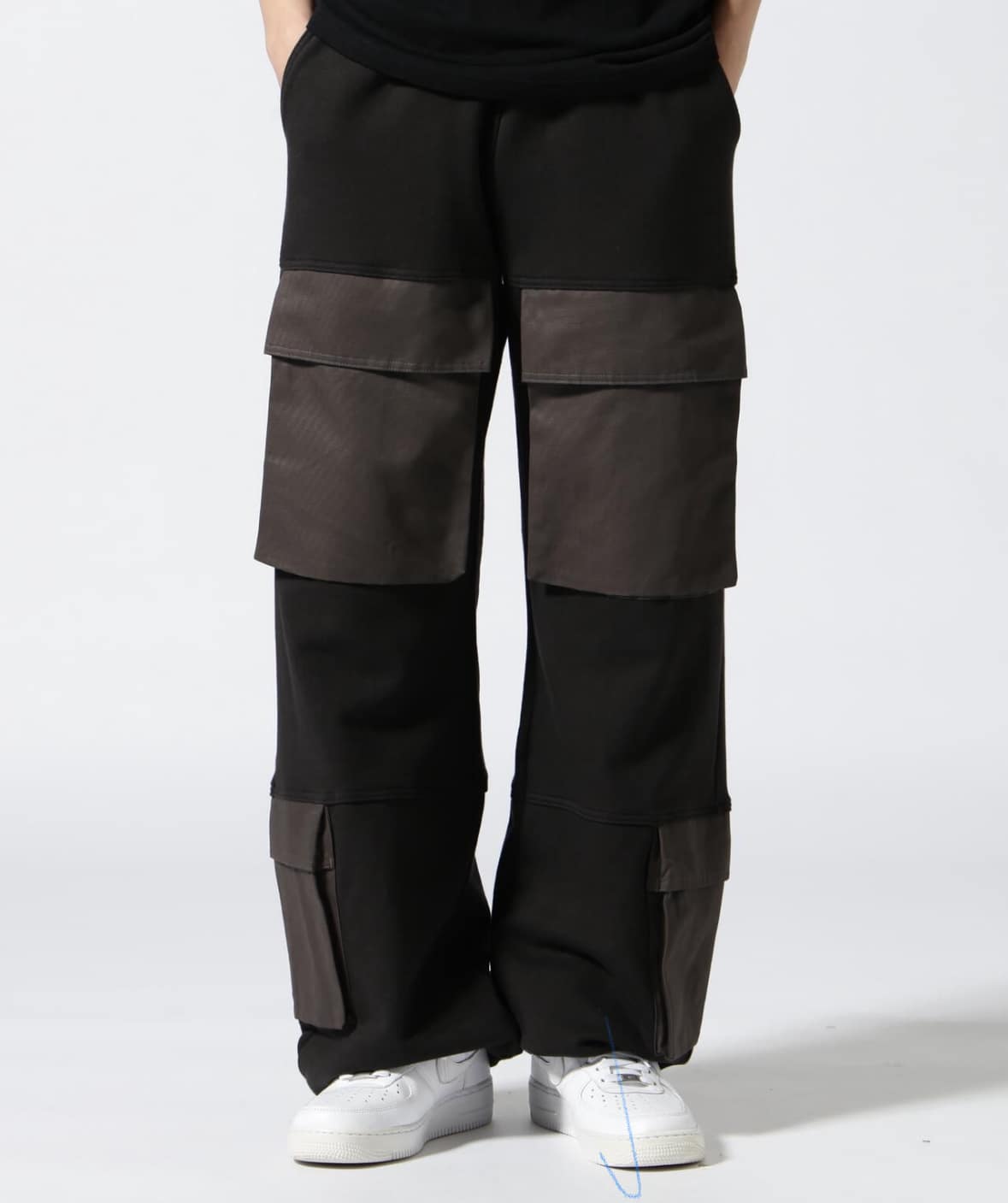 ON THE TURF/オン ザ ターフ/SWEAT カーゴ CHARCOAL GRAY S