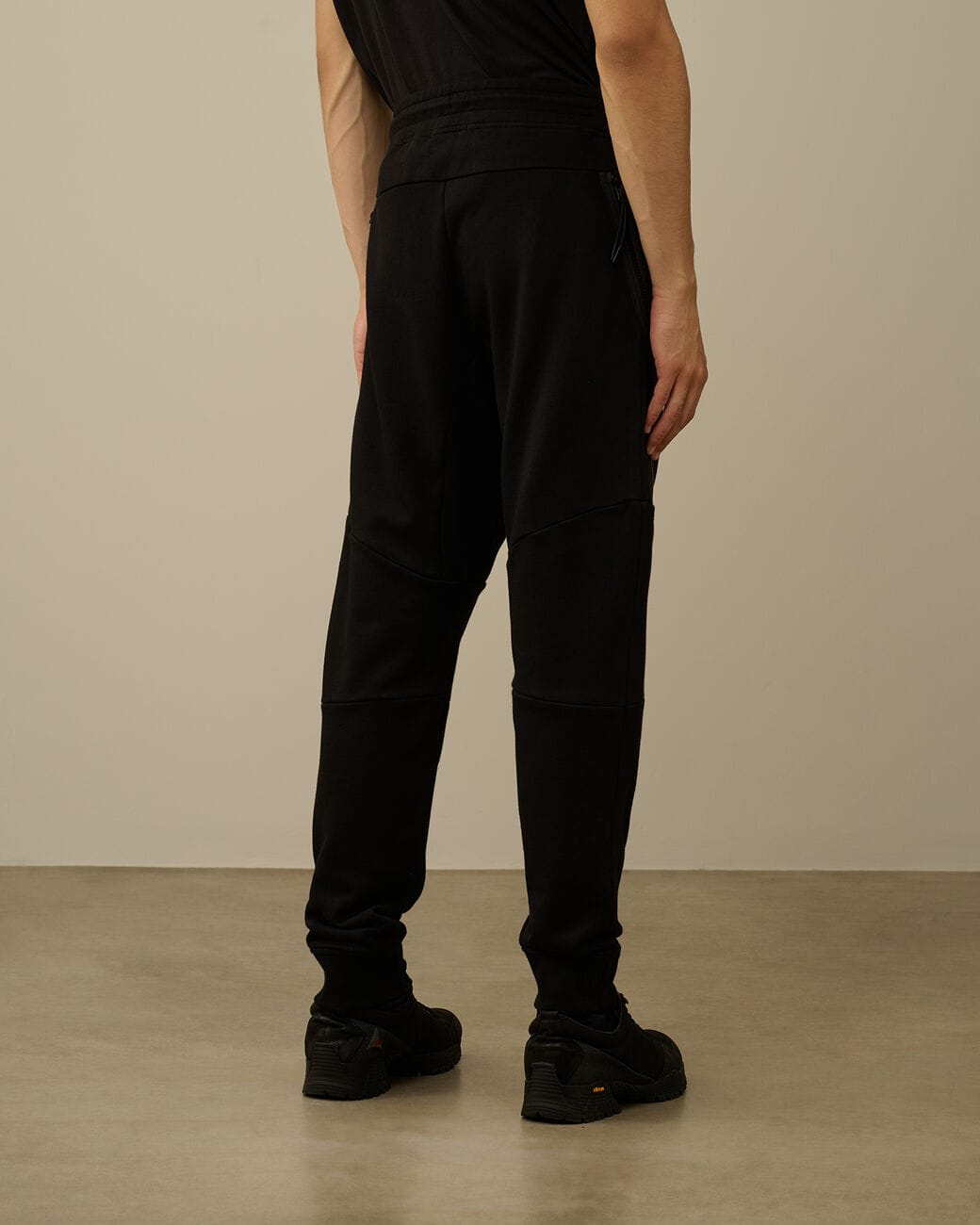 C.P. COMPANY/シーピーカンパニー/Diagonal Raised Fleece Lens Sweatpants BLACK XS