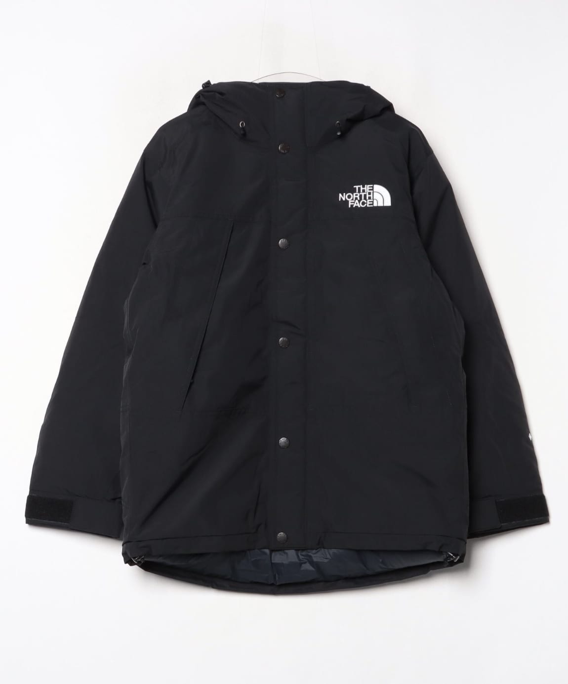 新品 ノースフェイス ND92454 マウンテンダウンジャケット ブラック XL ノースフェイス ND92454 ﾌﾞﾗｯｸ ﾏｳﾝﾃﾝﾀﾞｳﾝｼﾞｬｹｯﾄ XL