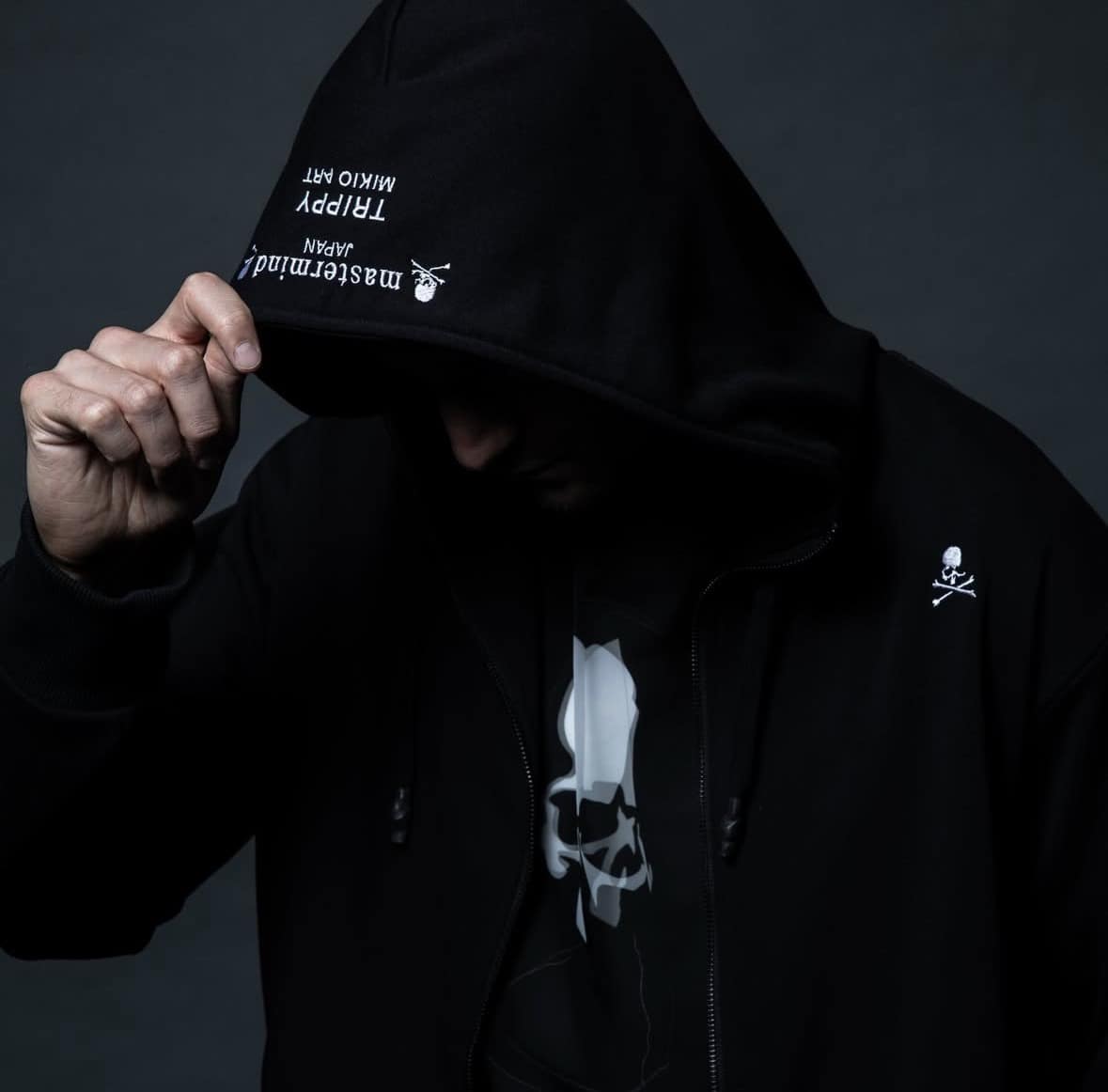 TRIPPY MIKIO ART × mastermind JAPAN /トリッピーミキオアート×マスターマインドジャパン/TEE MONALIZA BLACK S