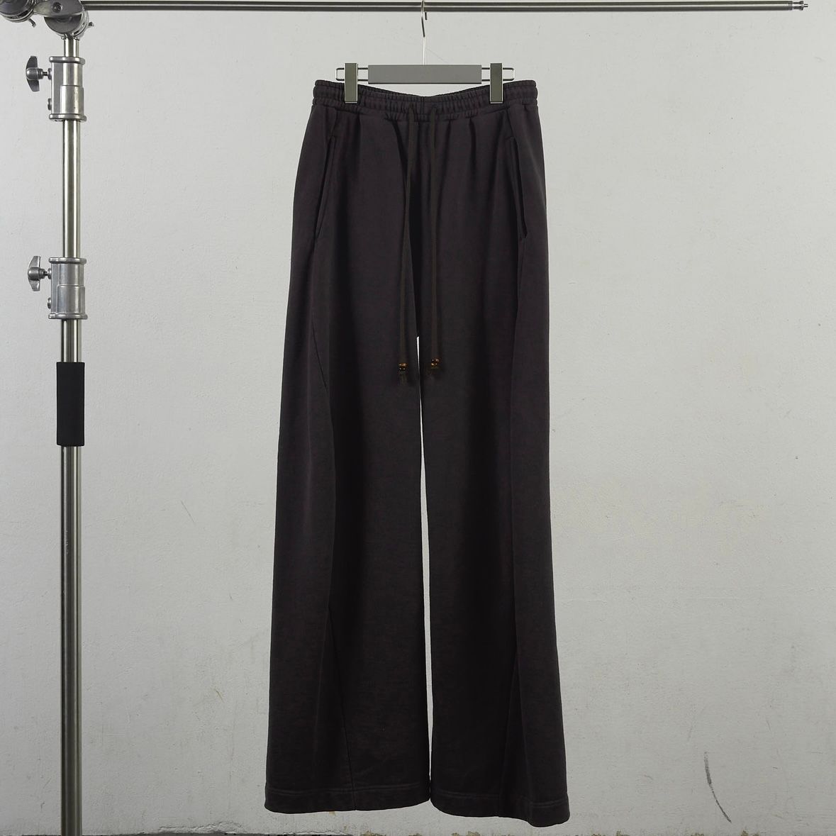 NVRFRGT/ネバーフォーゲット/3D TWISTED LOUNGE WIDE PANTS DARK BROWN 2