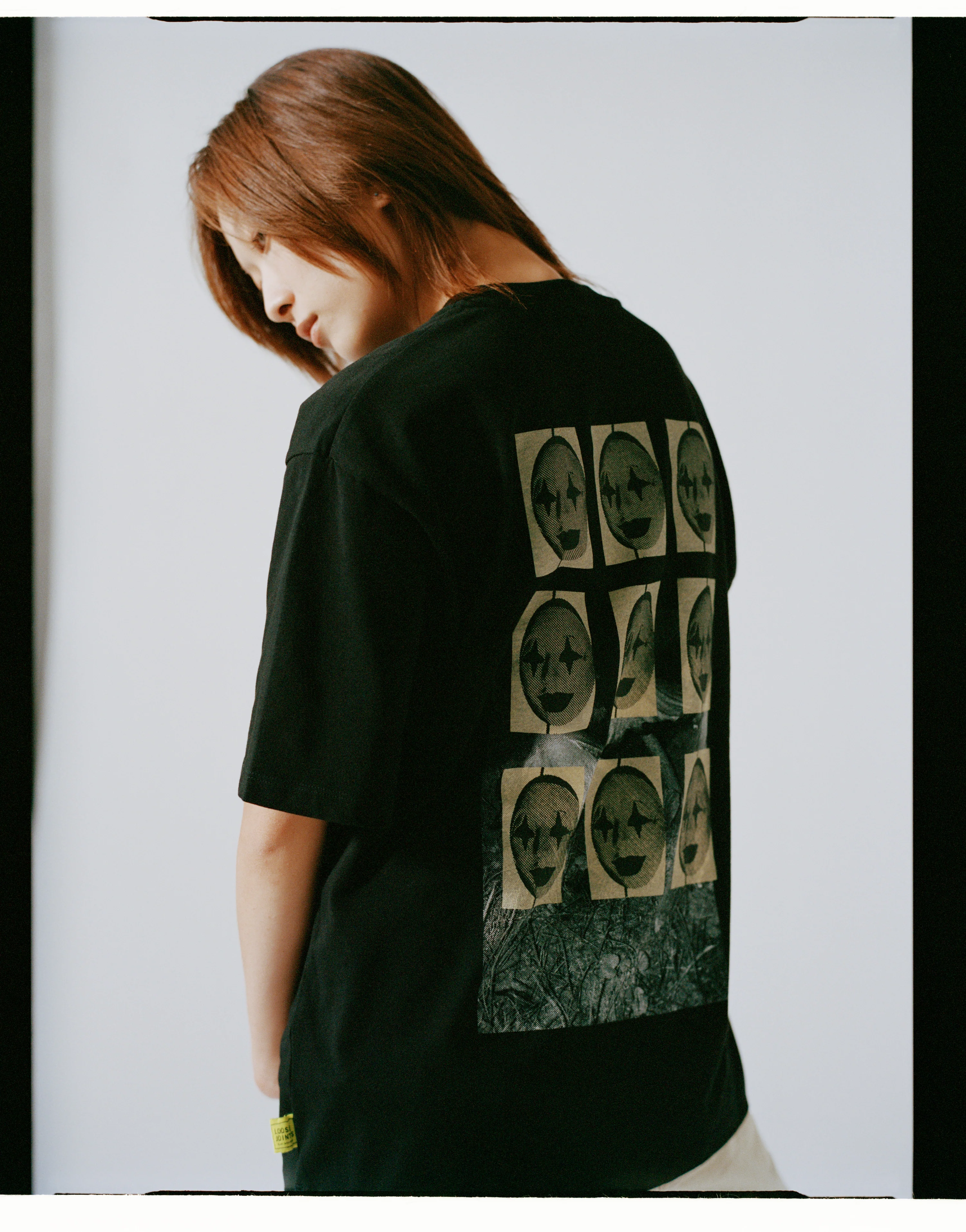 loosejoints/ルーズジョインツ/MISHA HOLLENBACH - 'WHAT DID YOU DO AT THE FOUNTAIN?' S/S TEE BLACK S