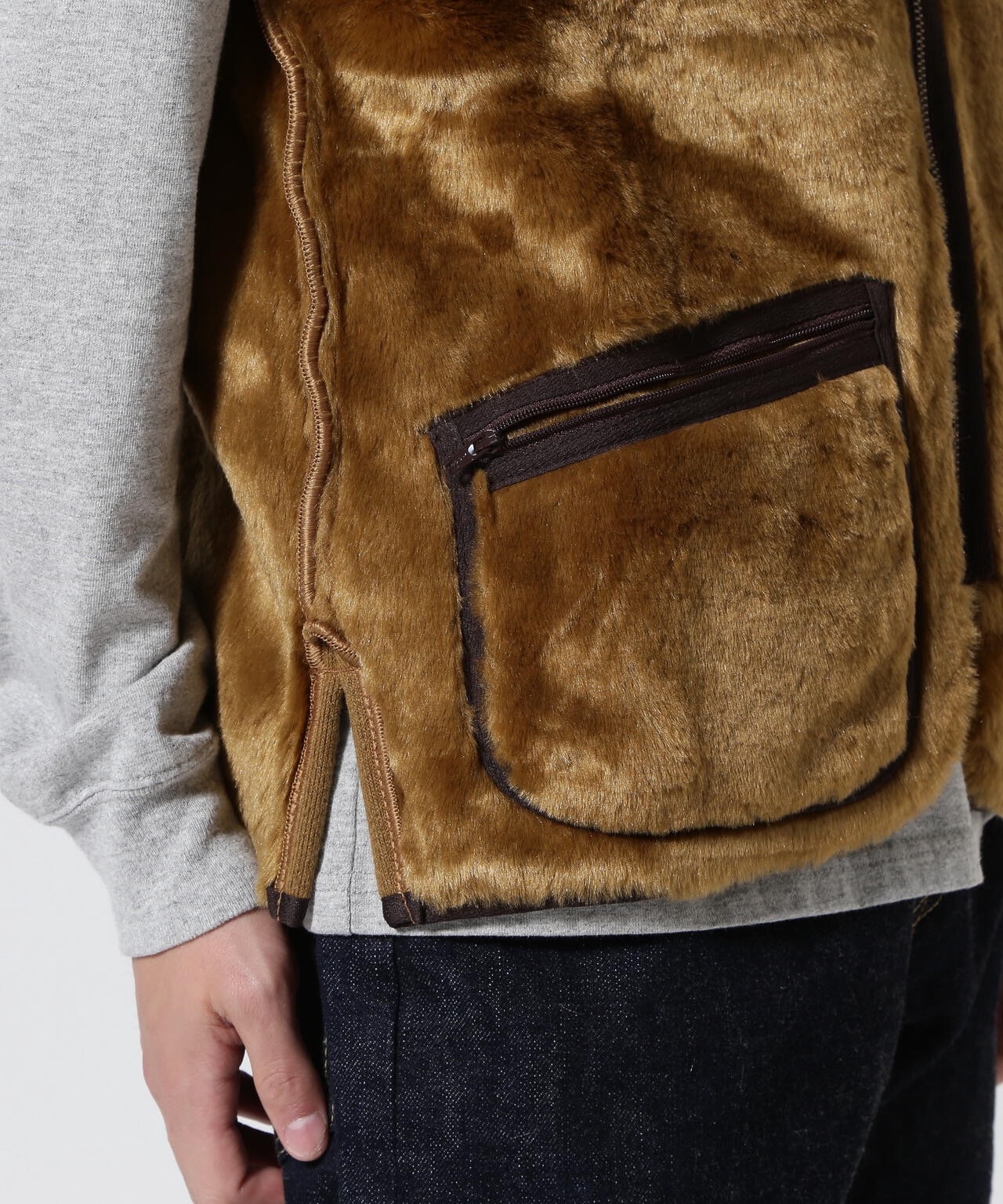 BARBOUR/バブアー/フロントジップファーライナーベスト（レギュラーフィット） BROWN 42