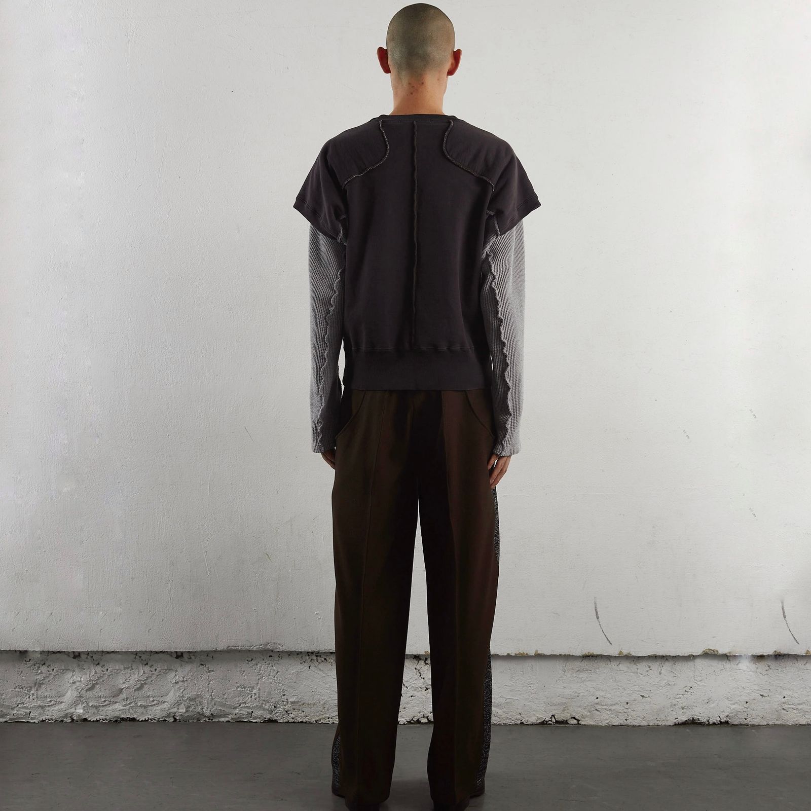 NVRFRGT/ネバーフォーゲット/Panelled Double Layer Crew Neck Sweatshirt DARK BROWN 3