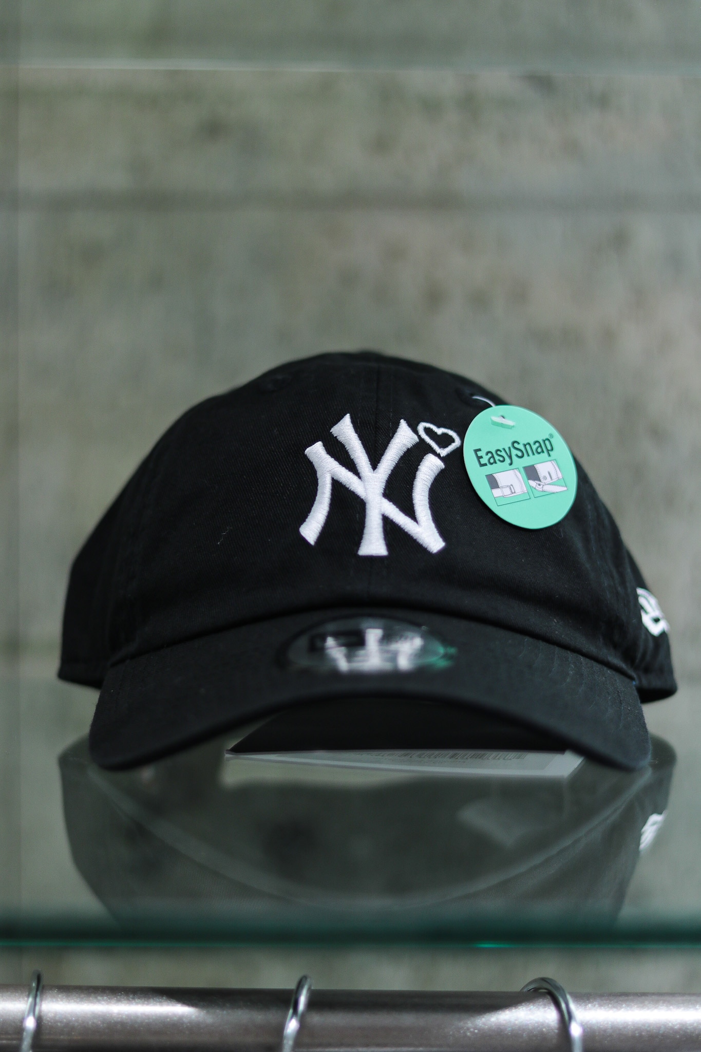 BASICKS Yankees Heart Embroidery Cap