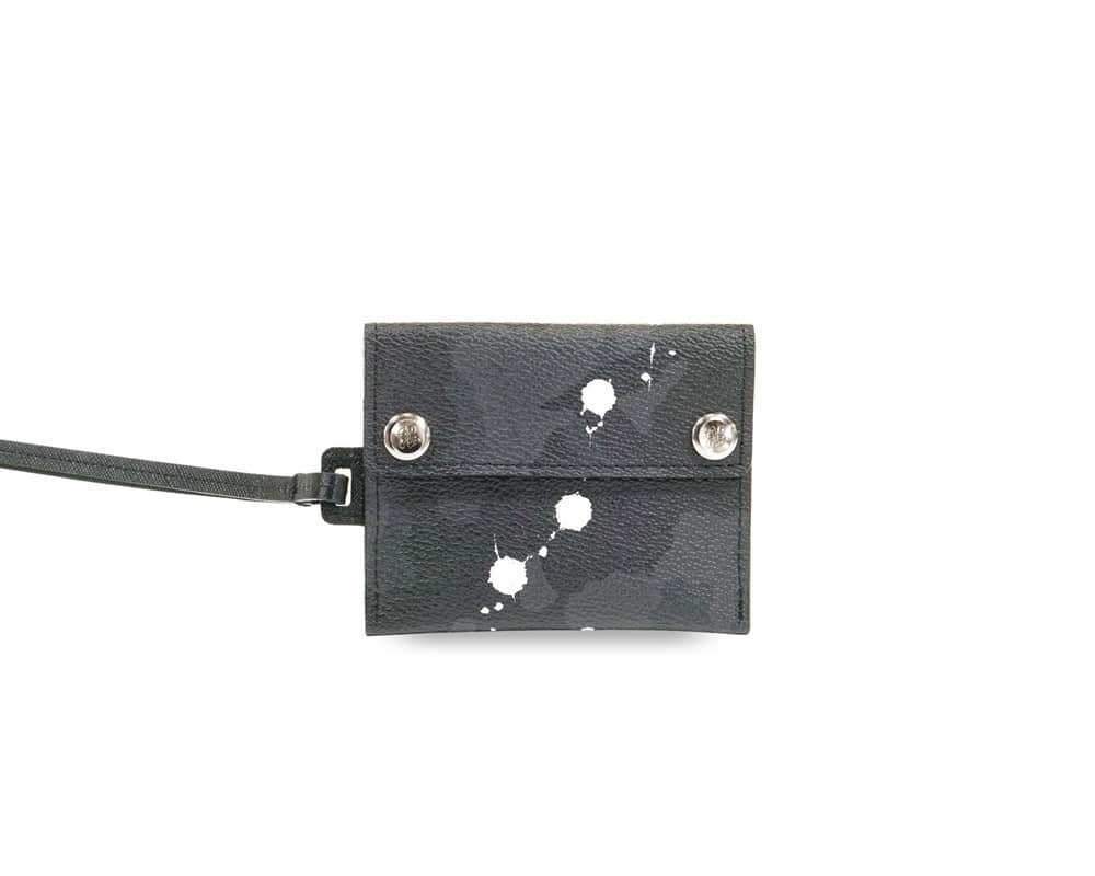 GENTIL BANDIT/ジャンティバンティ/ネックスマートウォレット ブラックカモ F