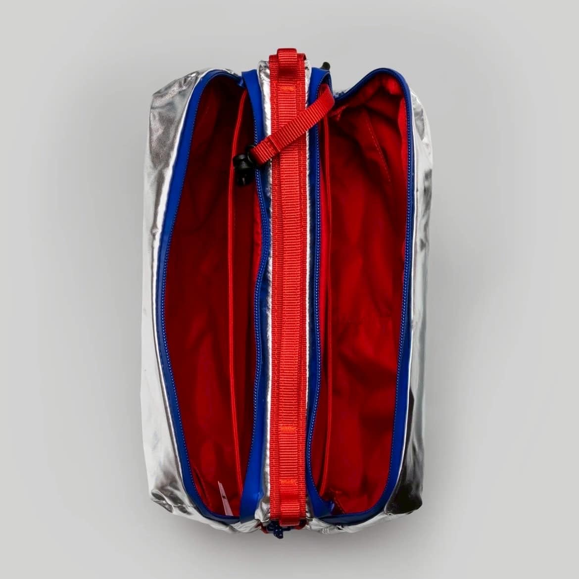 topologie ボトルサコッシュラージ　シルバー新品 Topologie ショルダーバッグ topologie Bottle Sacoche Large