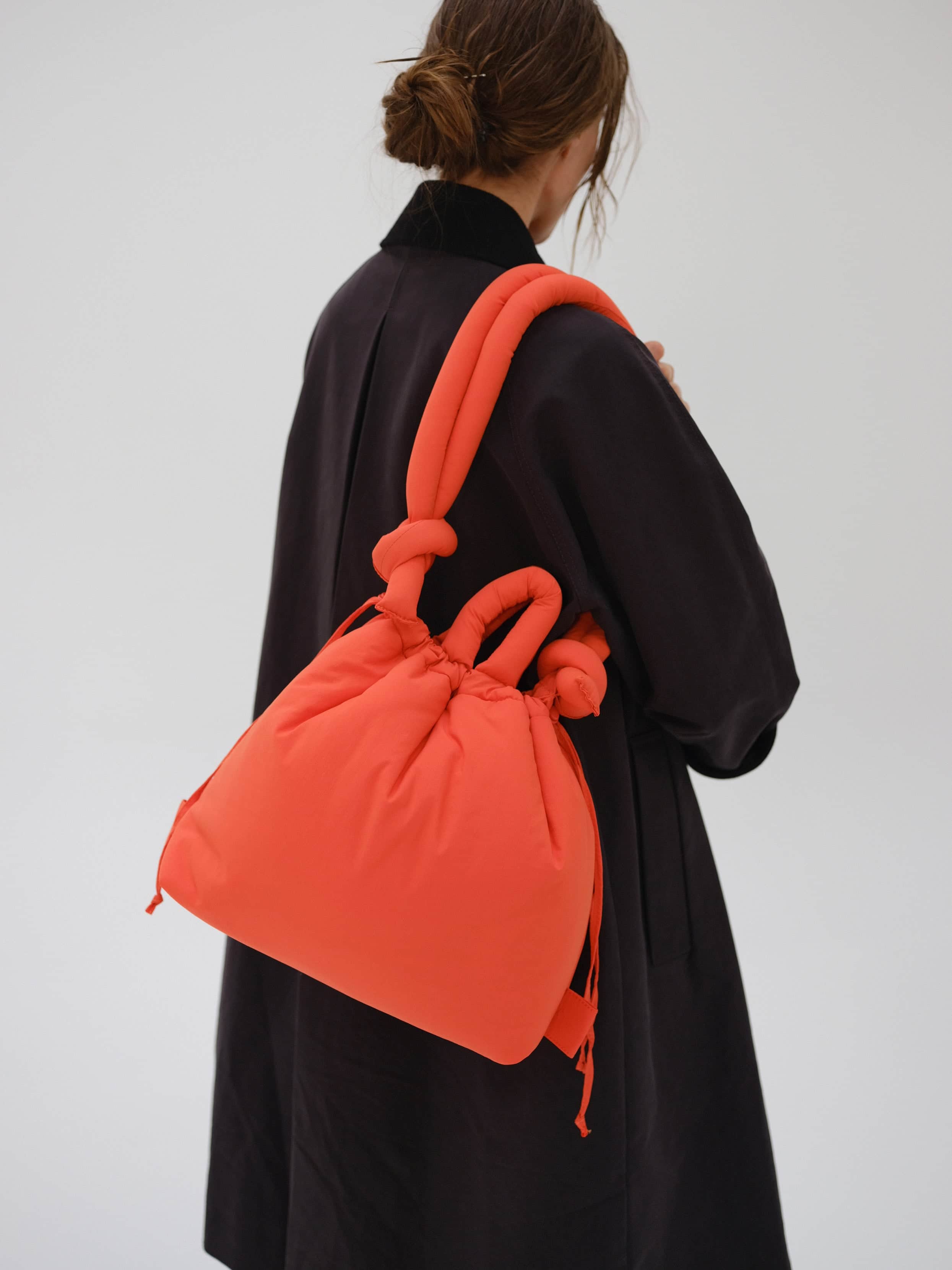 OLEND/オレンド】Ona Soft Bag | Coral(19L ORENGE)｜ ビーバー