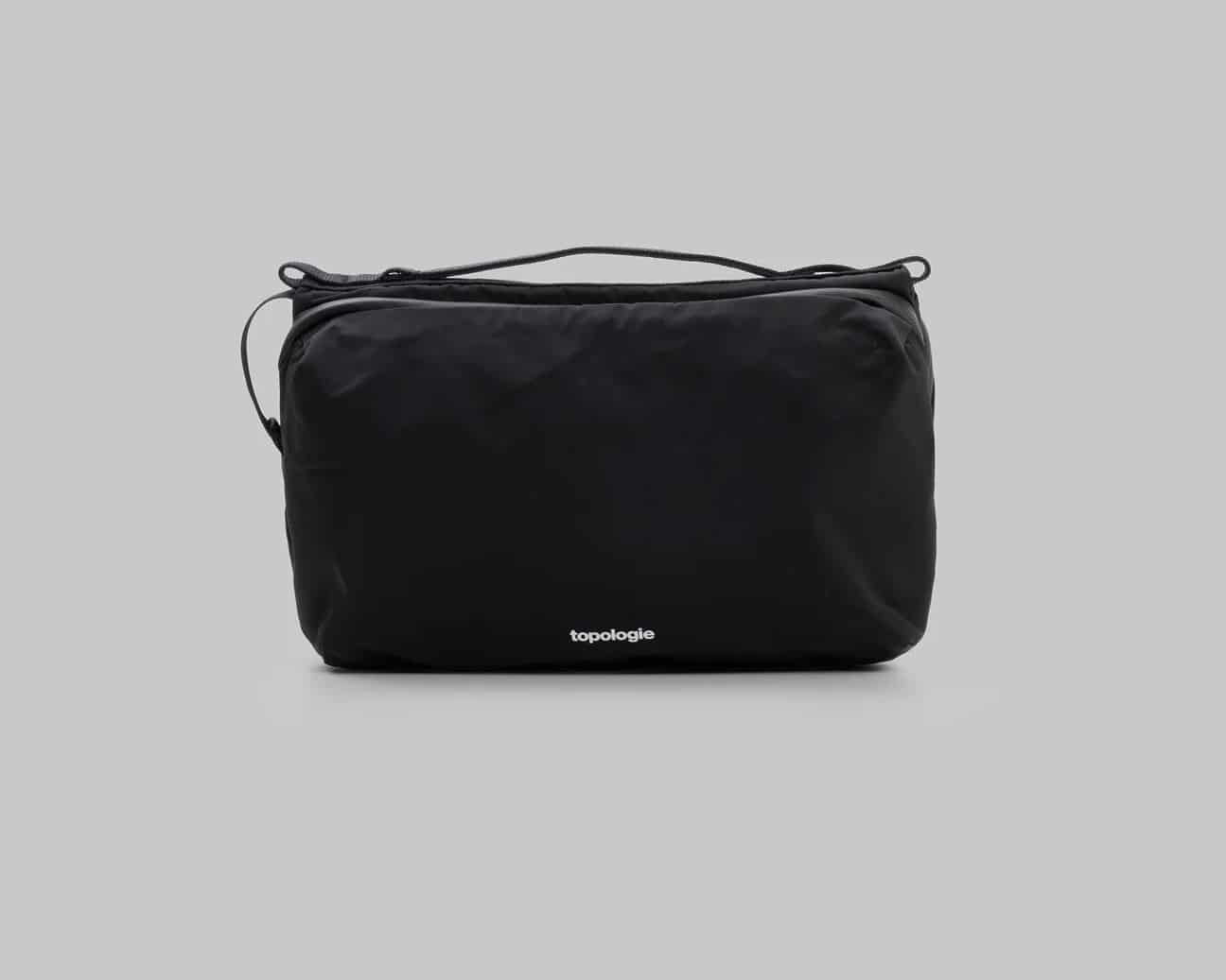 Topologie/トポロジー/Bottle Sacoche Large- Black- BLACK/Tech Sateen LARGE