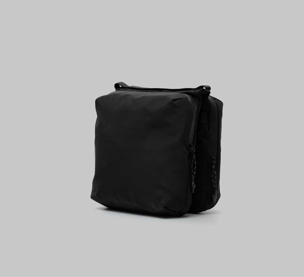 Topologie/トポロジー/Cassette Sacoche Medium -Black/TechSateen-- BLACK /Tech Sateen Medium