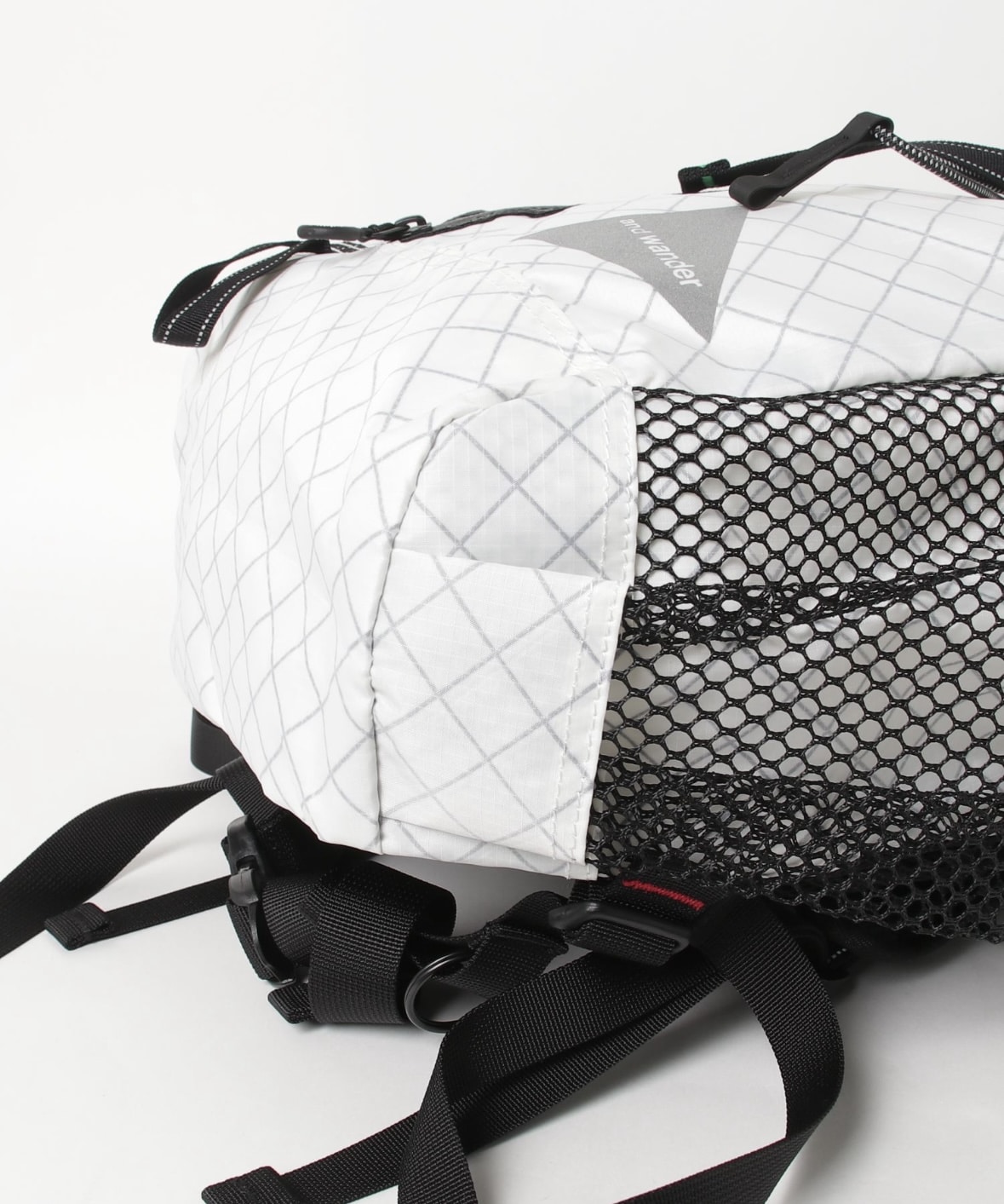 and wander/アンドワンダー/ECOPAK 30Lbackpack WHITE FREE