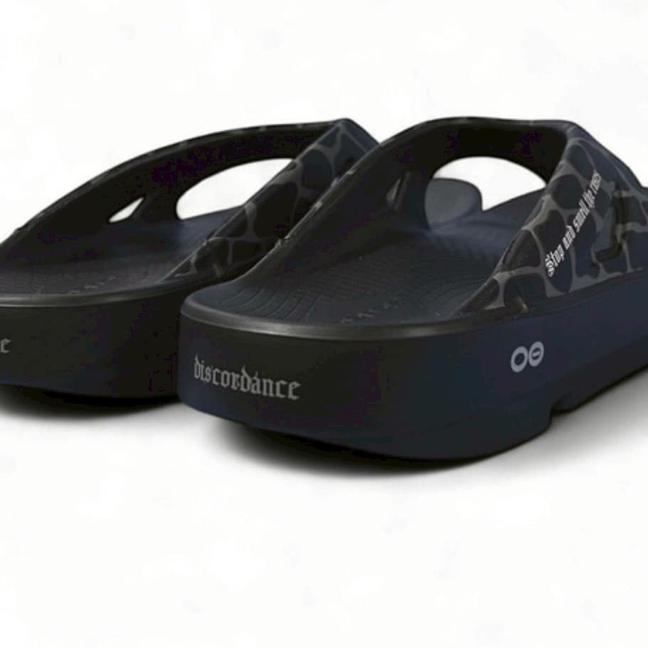 OOFOS x Children of the discordance /ウーフォス×チルドレンオブザディスコーダンス/ x OORIGINAL コラボ ウーオリジナル サンダル BLACK 24cm