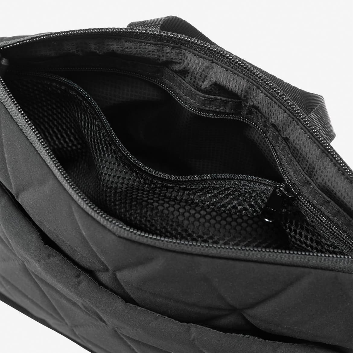 THE NORTH FACE/ザ・ノースフェイス/Geoface Pouch ジオフェイスポーチ BLACK 2L