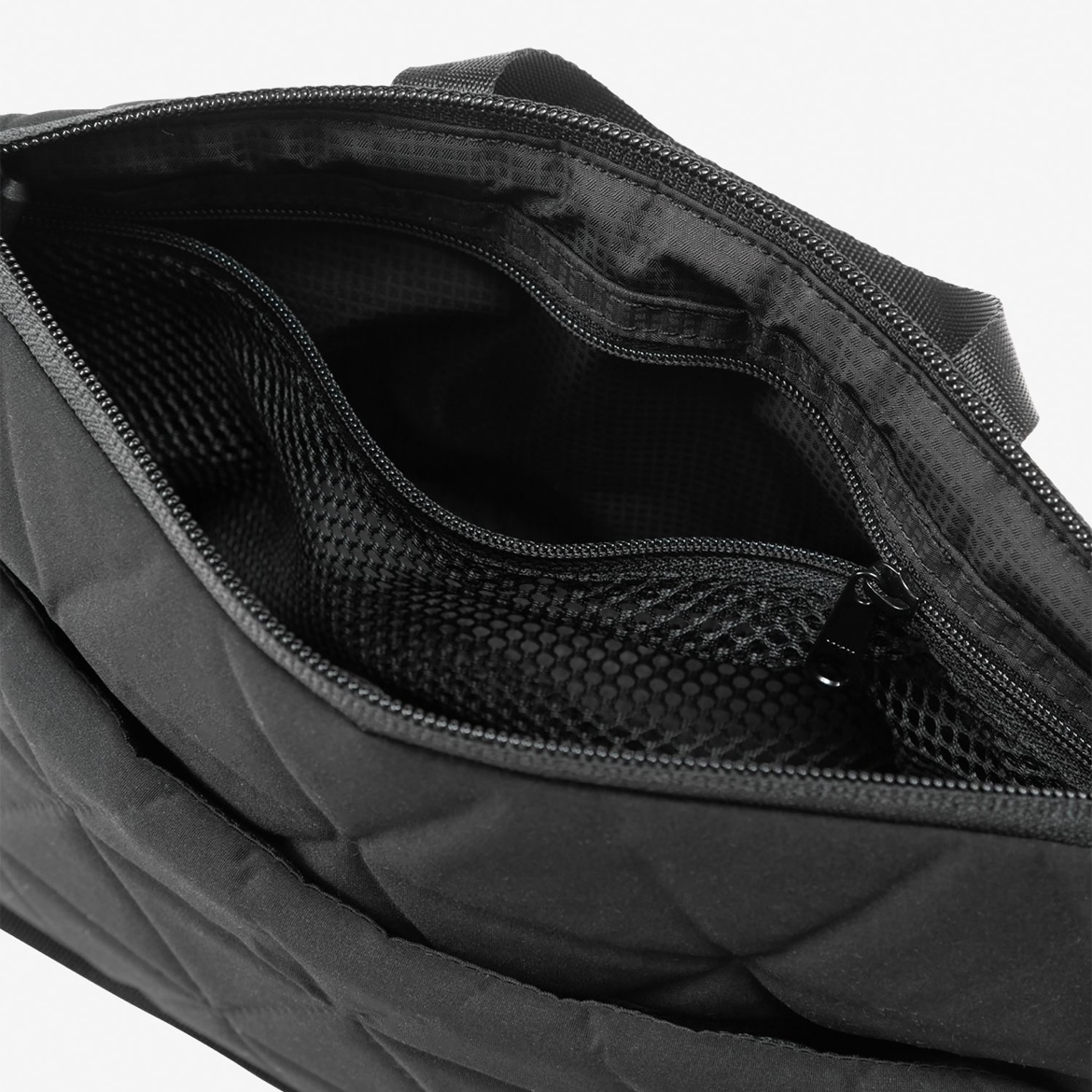 THE NORTH FACE/ザ・ノースフェイス/Geoface Pouch ジオフェイスポーチ ファッシルアイボリー 2L