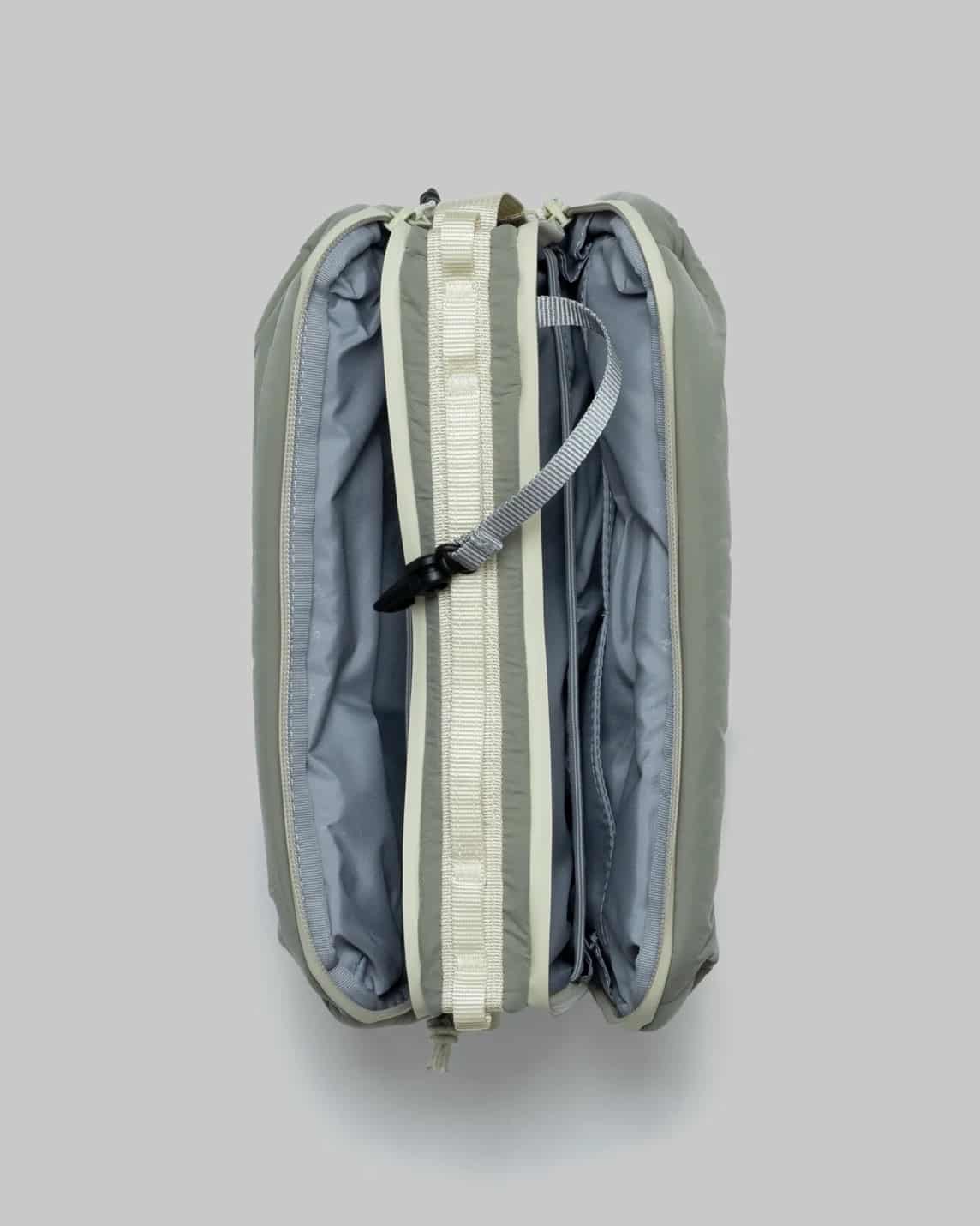 Topologie/トポロジー/Bottle Sacoche Large- Moss Putty Puffer- Moss Putty/Silky Peach LARGE
