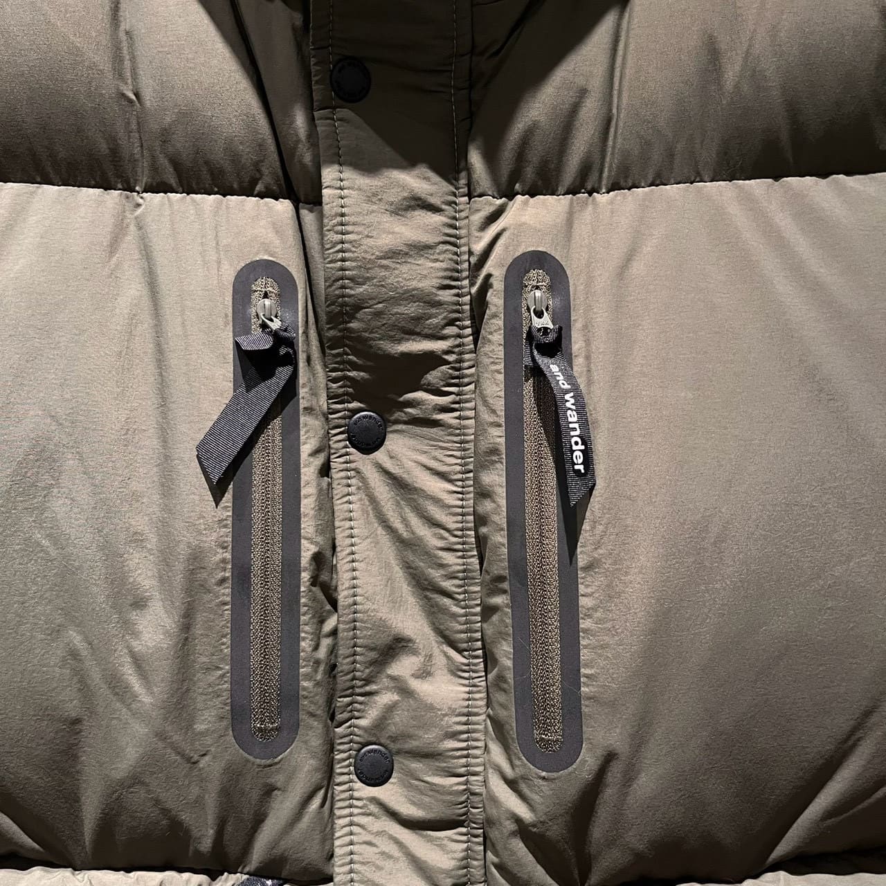 and wander/アンドワンダー/puffer down jacket　パファーダウンジャケット OLIVE M
