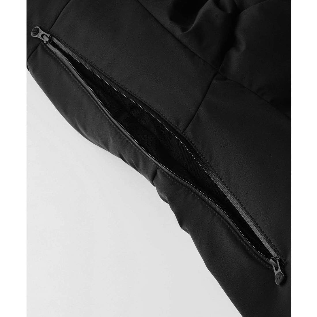 DESCENTE ALLTERRAIN/デサントオルテライン 水沢ダウンオーバーサイズ“マウンテニア　25AW BLACK S