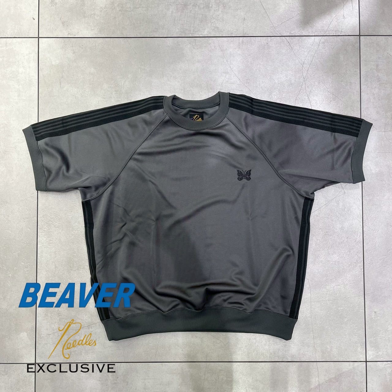 Needles/ニードルズ BEAVER×Needles 別注Track S/S Crew/トラッククルー CHARCOAL×BLACK S