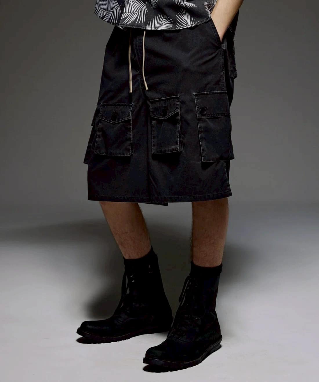 B omnivore/ビーオムニボー　PIGMENT WIND CLOTH W CARGO SHORTS BLACK M