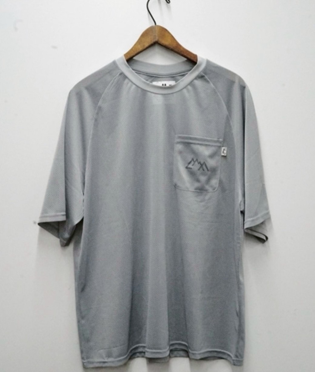 CMF OUTDOOR GARMENT/シーエムエフアウトドアガーメント/別注QUICK DRY MESH TEE S/S GRAY M