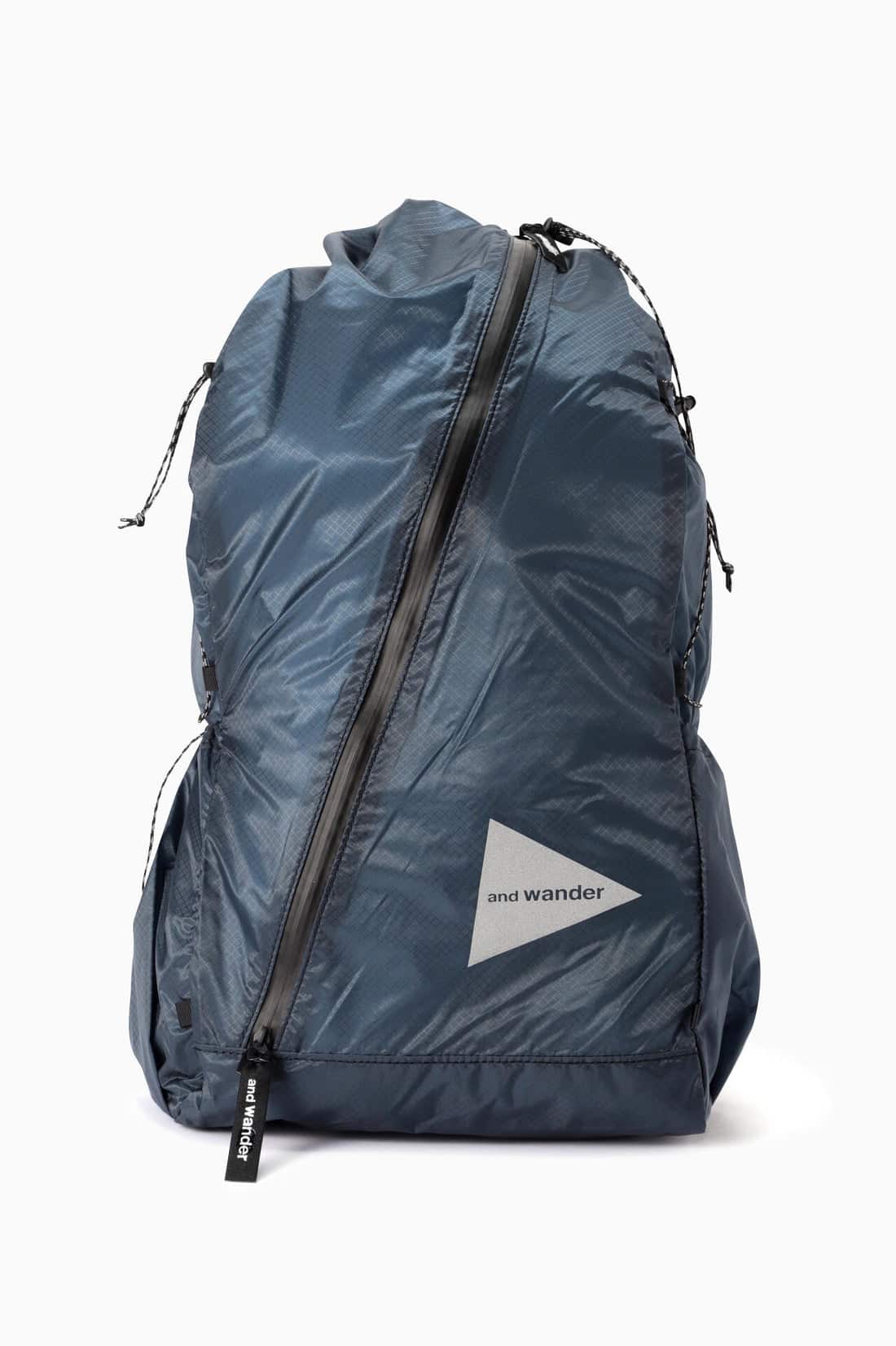 and wander/アンドワンダー/sil daypack/シルデイバッグ BLUE 18L