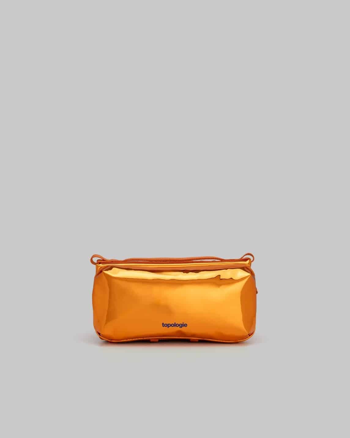 Topologie/トポロジー/Bottle Sacoche Medium（ボトル サコッシュミディアム） Orange Metallic FREE