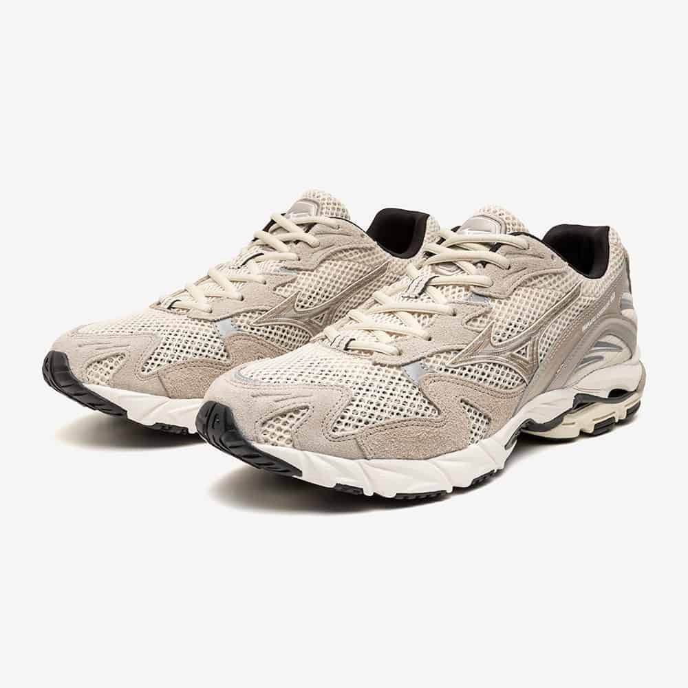 MIZUNO /ミズノ　WAVE RIDER10  -BEIGE- BEIGE 26cm