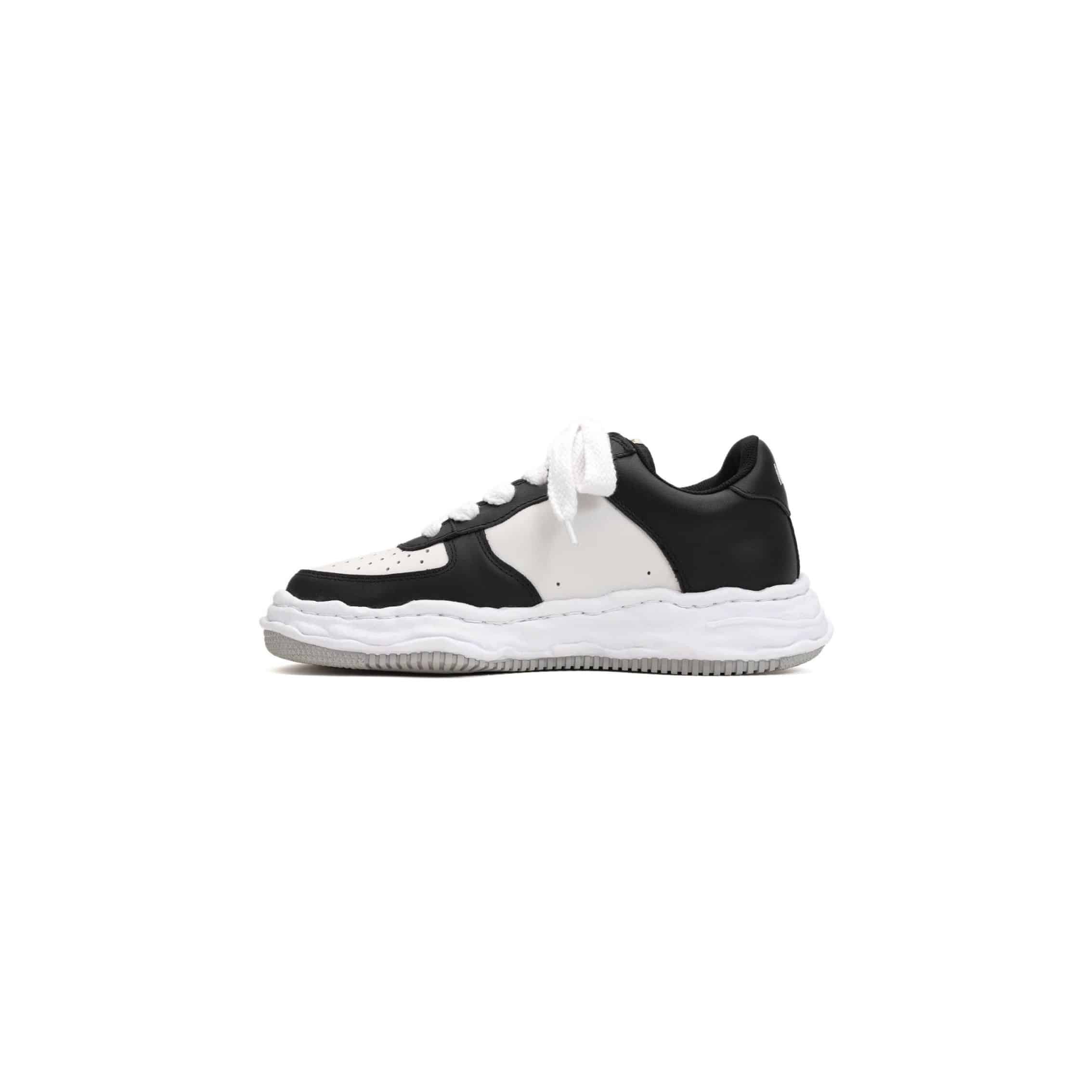 "WAYNE”OG Sole Leather Low-top Sneaker black 41
