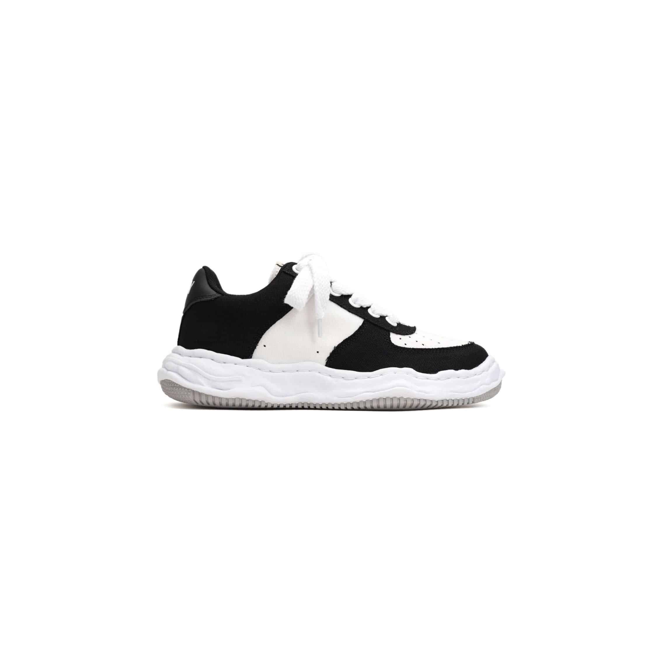”WAYNE”OG Sole Canvas Low-top Sneaker black 41
